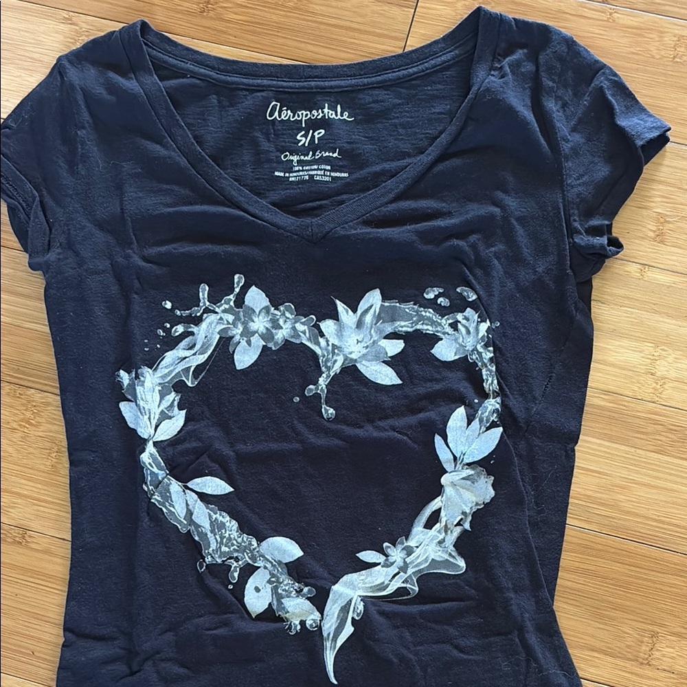 Aeropostale Black and Gray Floral Heart Tee